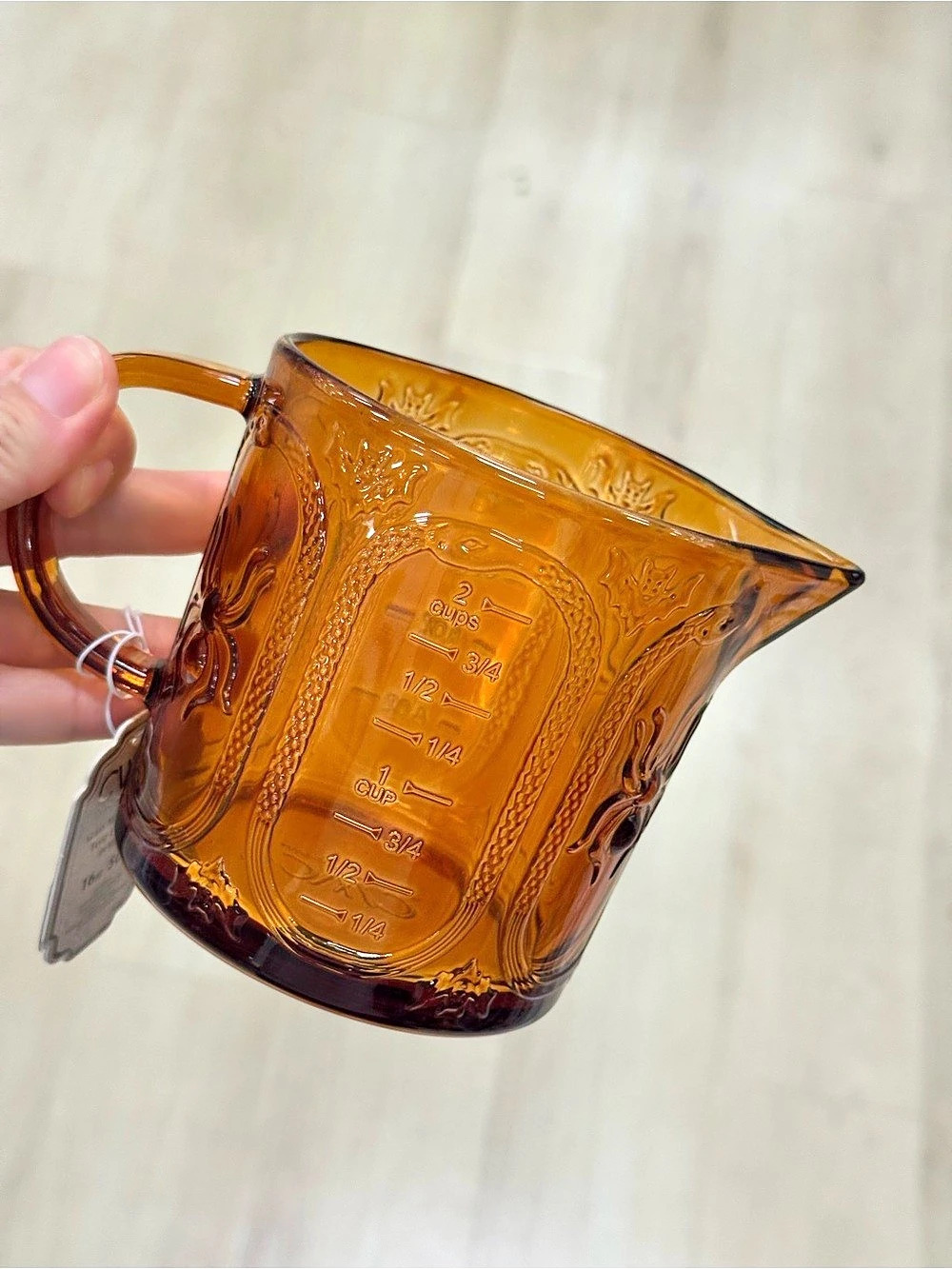 CWC Spider Bats Snake Amber Glass Measuring Cup 16oz